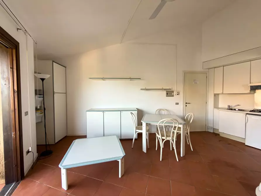 Immagine 20 di Casa trifamiliare in vendita  in Via della Bilancia, 8 a Olbia
