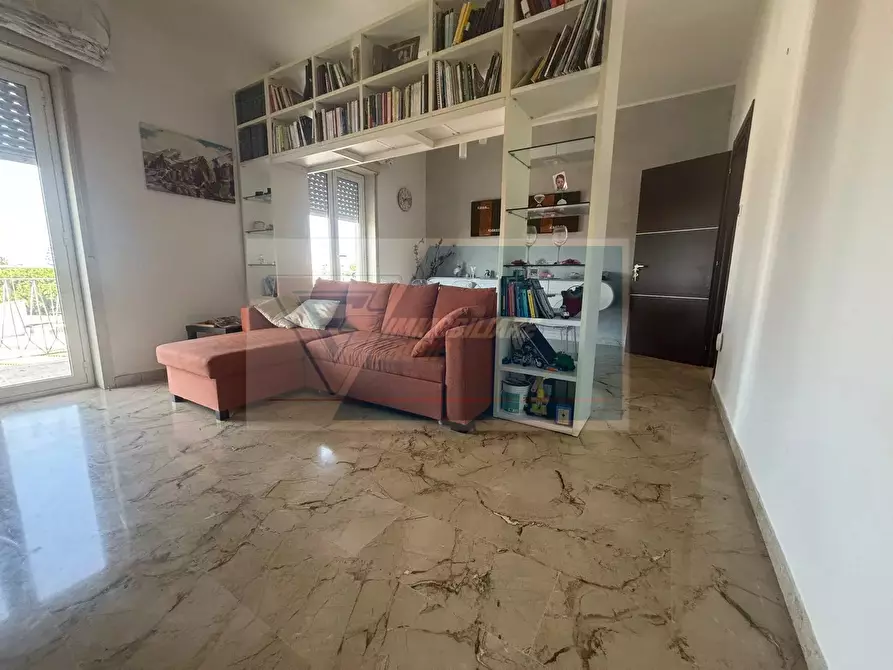 Immagine 15 di Casa trifamiliare in vendita  in Via Necropoli Grotticelle a Siracusa