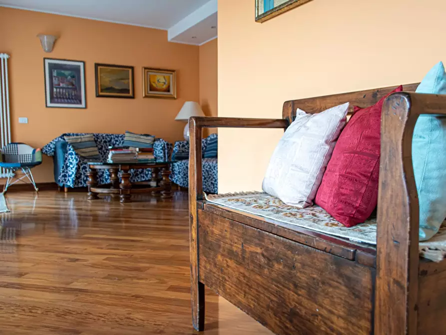 Immagine 21 di Casa trifamiliare in vendita  a Ventimiglia