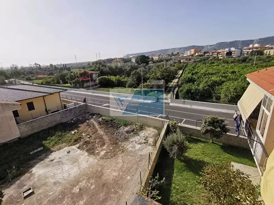 Immagine 10 di Casa trifamiliare in vendita  a Buccheri