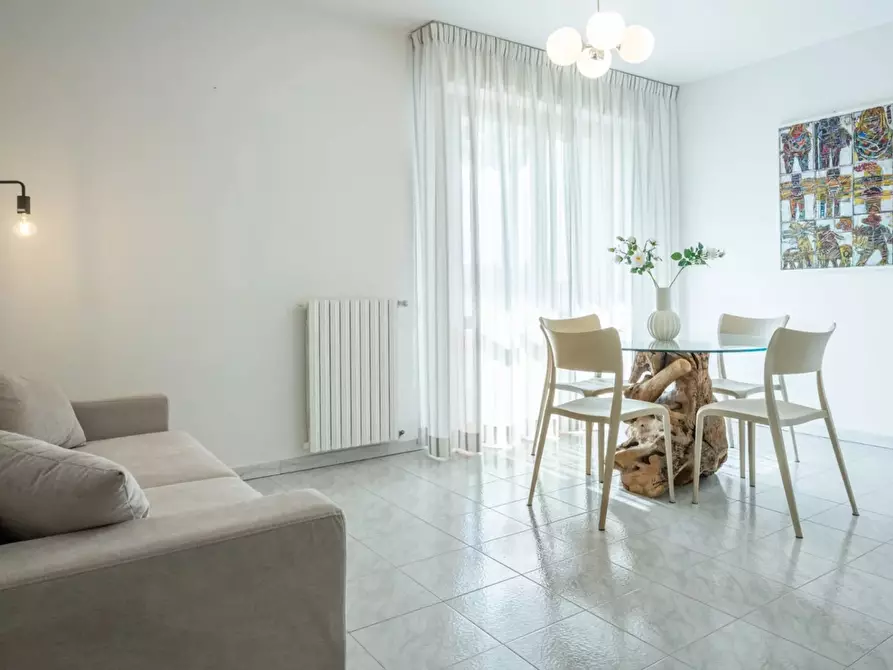 Immagine 2 di Casa trifamiliare in vendita  in Via Spartaco Lavagnini, 6 a Rosignano Marittimo
