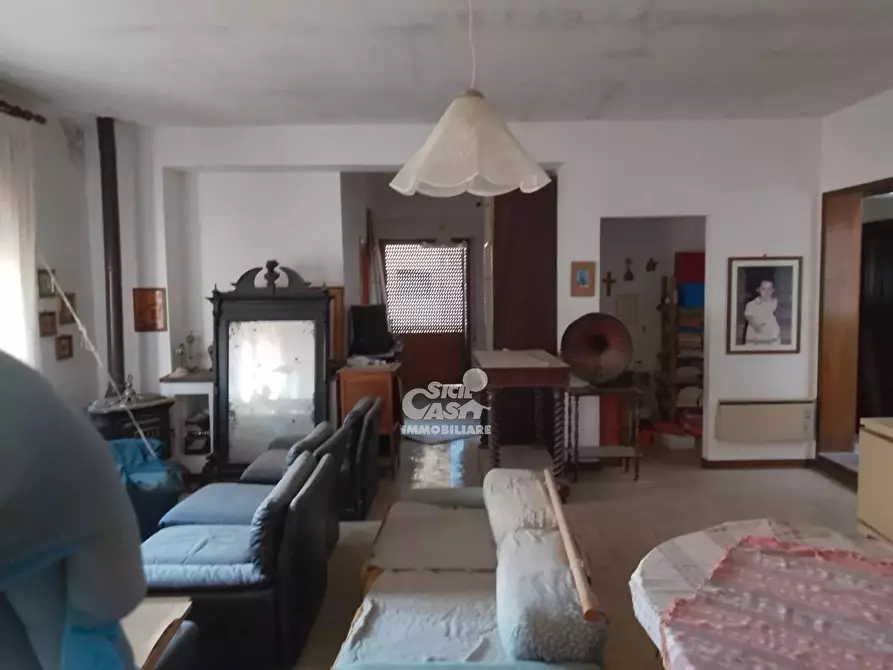 Immagine 10 di Casa trifamiliare in vendita  a Marsala