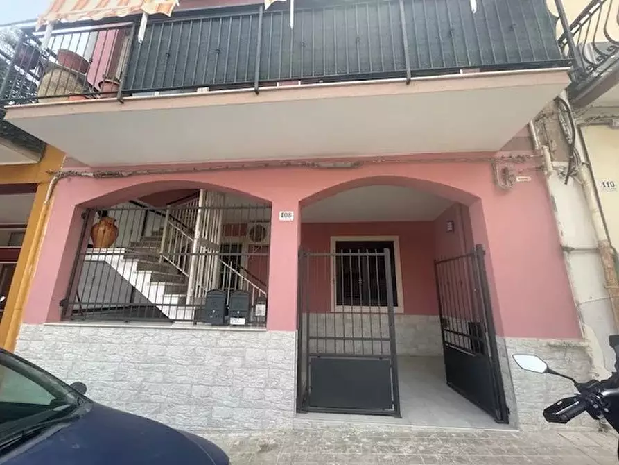 Immagine 1 di Casa trifamiliare in vendita  in Via Marconi a Buccheri