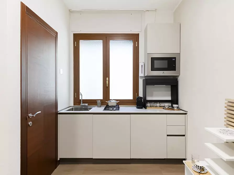 Immagine 4 di Casa trifamiliare in affitto  in Via Alfredo Cappellini, 20 a Milano