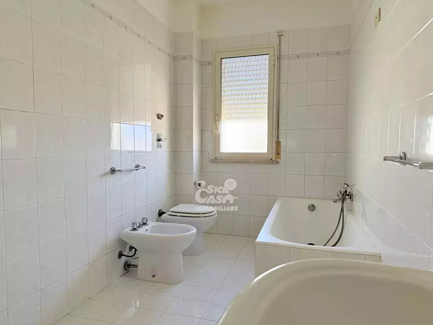 Immagine 5 di Casa trifamiliare in vendita  a Marsala