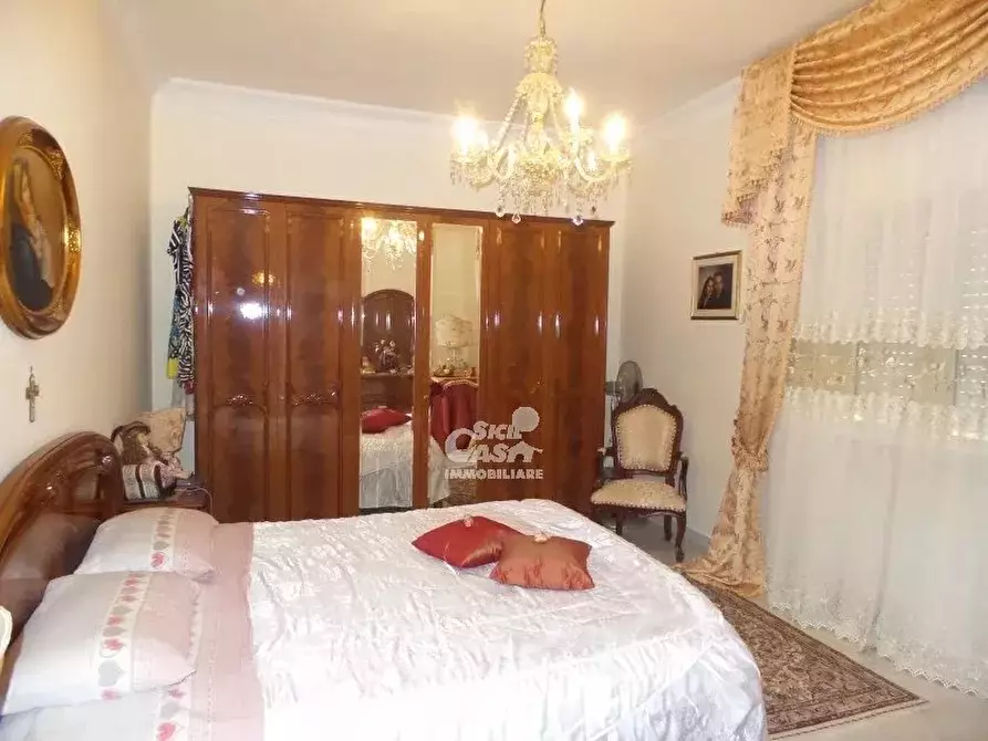 Immagine 6 di Casa trifamiliare in vendita  a Marsala