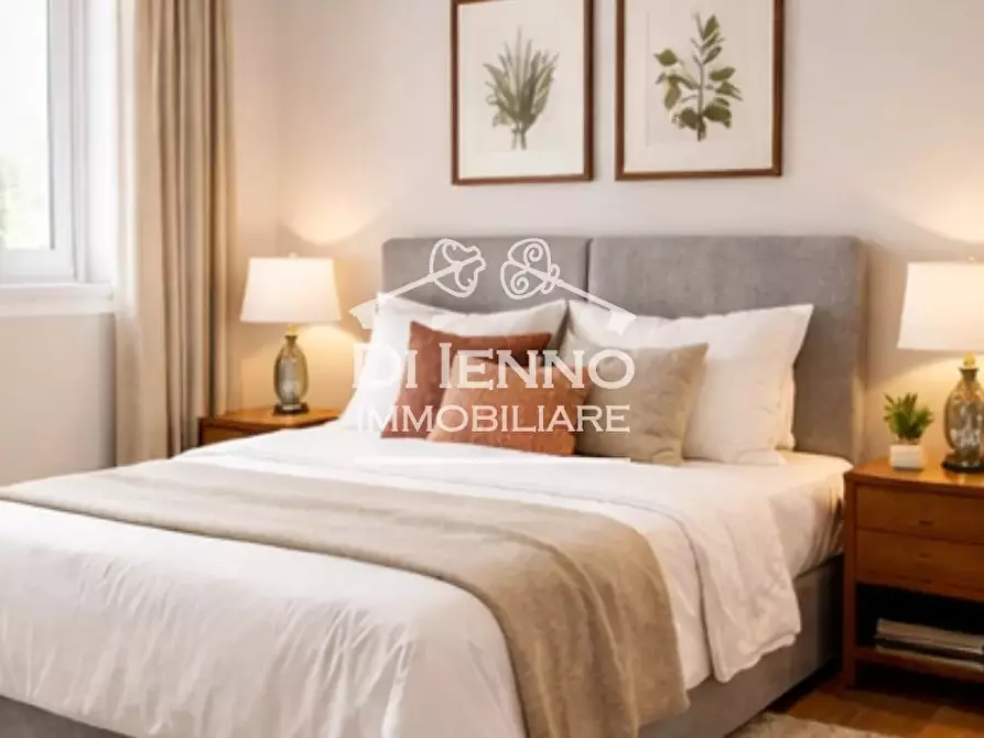 Immagine 1 di Casa trifamiliare in vendita  in Via Augusto Riboty a Roma