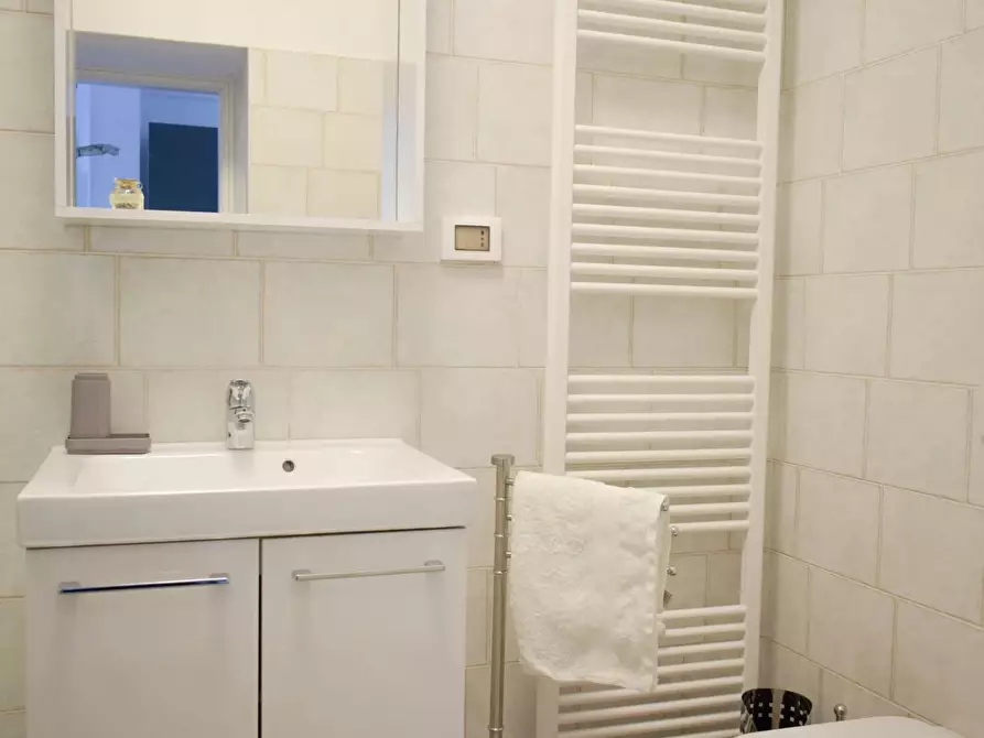 Immagine 10 di Casa trifamiliare in vendita  in Via Lanciano, 10 a Ortona