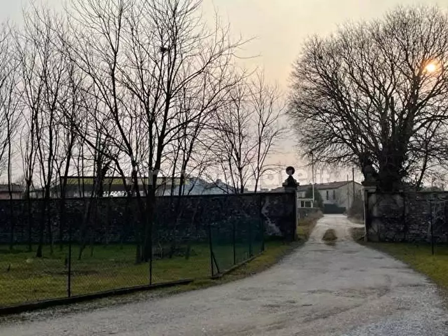 Immagine 11 di Casa trifamiliare in vendita  a Cimadolmo