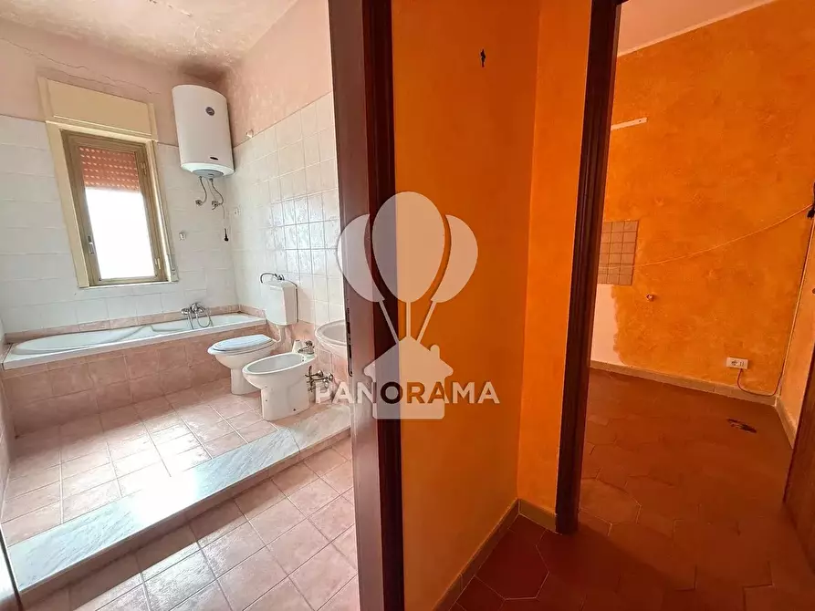 Immagine 8 di Casa trifamiliare in vendita  in Via Portella della Ginestra a Balestrate