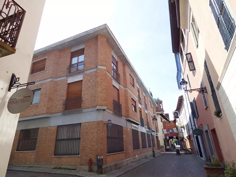 Immagine 12 di Casa trifamiliare in vendita  a Dogliani