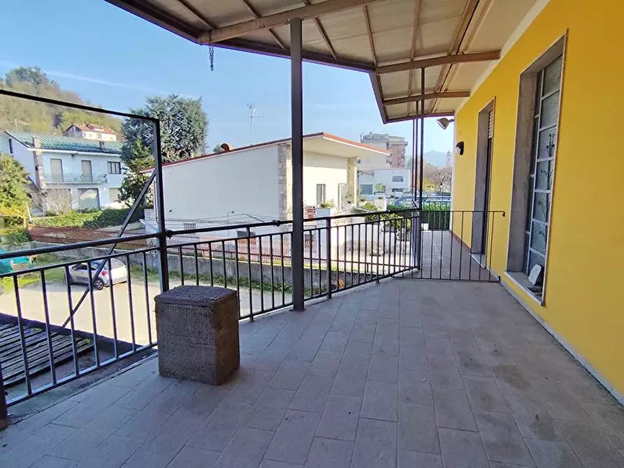 Immagine 31 di Casa trifamiliare in vendita  a Dogliani