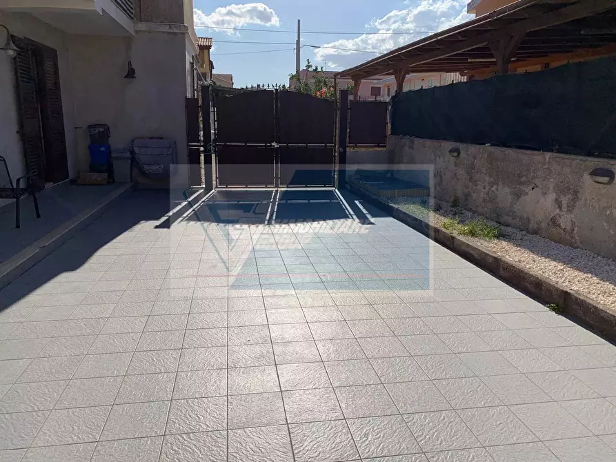 Immagine 5 di Casa trifamiliare in vendita  in Via Pasquale Salibra a Siracusa