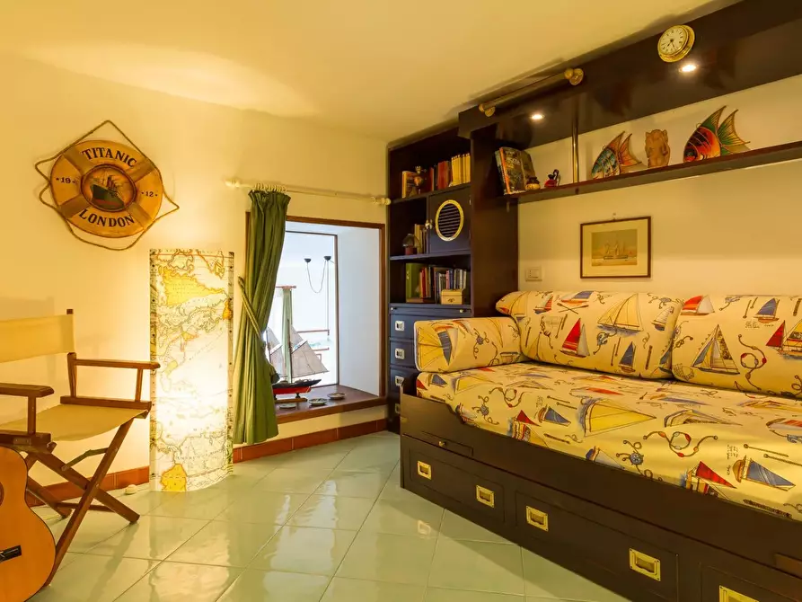 Immagine 19 di Casa trifamiliare in vendita  in via Eddomade, 39. a Casamicciola Terme