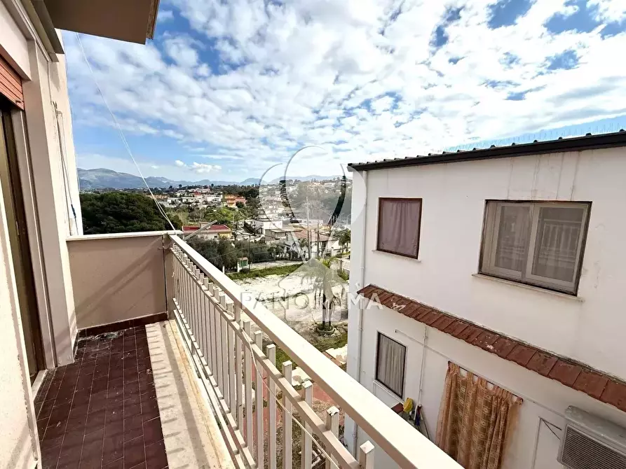 Immagine 13 di Casa trifamiliare in vendita  in Via Portella della Ginestra a Balestrate