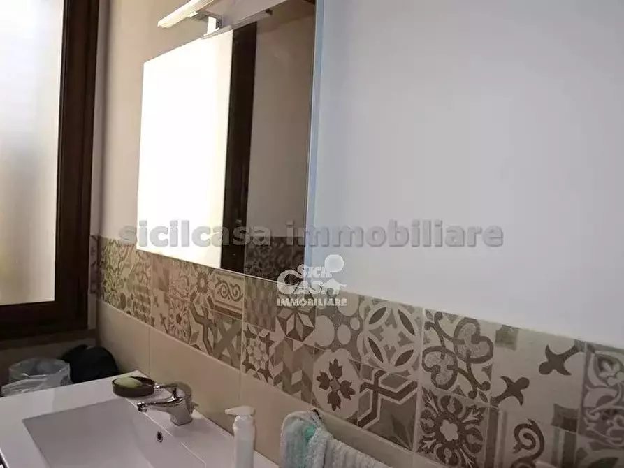 Immagine 10 di Casa trifamiliare in affitto  a Marsala