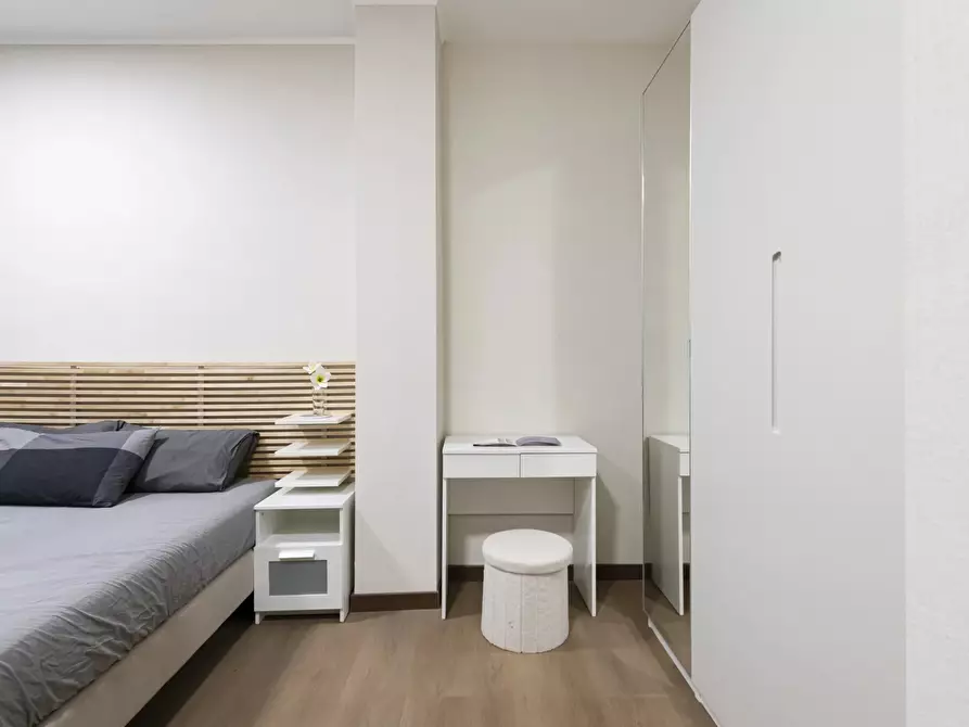 Immagine 9 di Casa trifamiliare in affitto  in Via Alfredo Cappellini, 20 a Milano