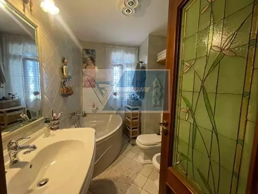 Immagine 16 di Casa trifamiliare in vendita  in Via Della Pentapoli a Buccheri