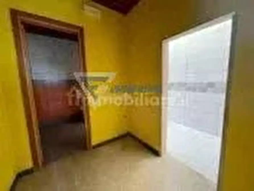 Immagine 3 di Casa trifamiliare in vendita  in Viale Luigi Cadorna a Siracusa