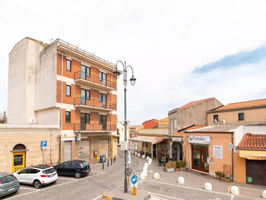 Immagine 13 di Casa trifamiliare in vendita  in Piazza Vittorio Emanuele III, 19 a Cabras