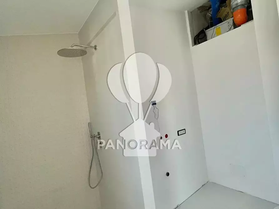 Immagine 15 di Casa trifamiliare in vendita  in via pertini a Alcamo