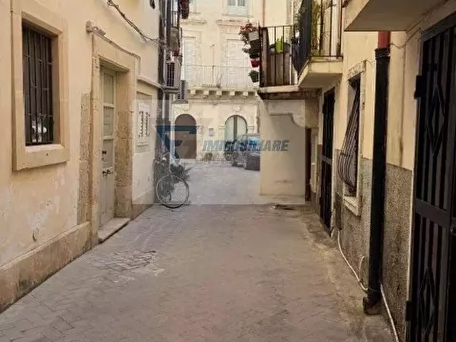 Immagine 13 di Casa trifamiliare in vendita  in Vicolo I Alla Giudecca a Siracusa