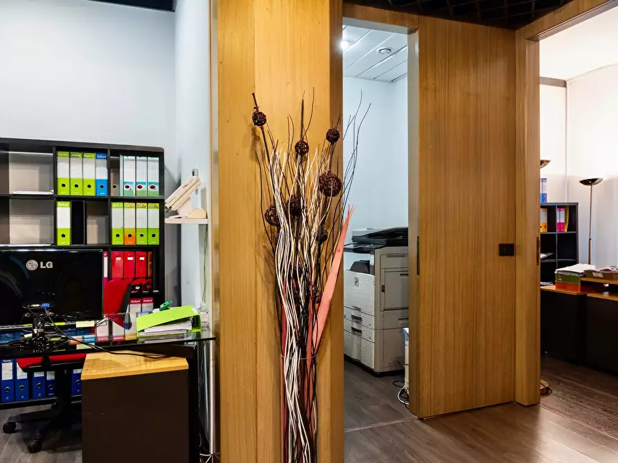 Immagine 24 di Castello in affitto  in Via Spadari a Milano