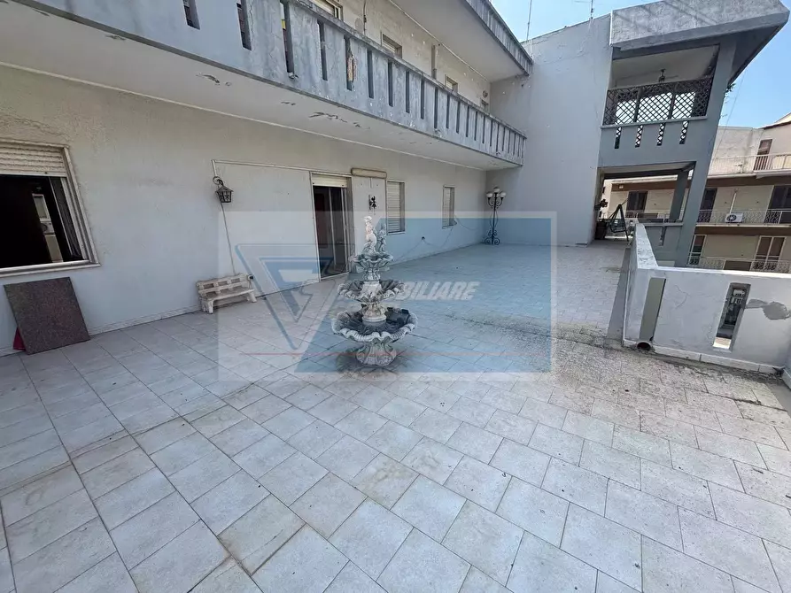 Immagine 11 di Casa trifamiliare in vendita  in Viale Zecchino a Siracusa