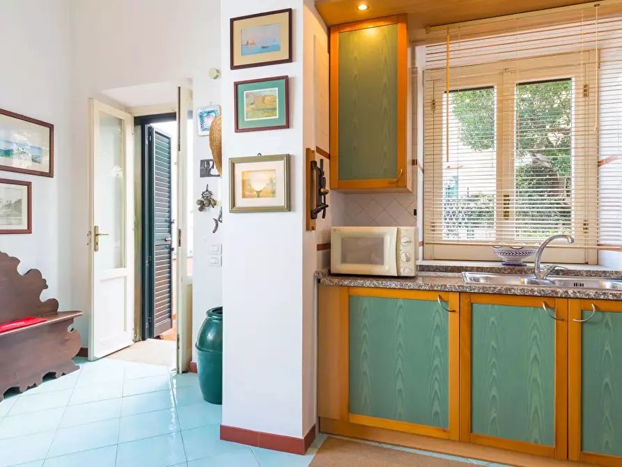 Immagine 9 di Casa trifamiliare in vendita  in via Eddomade, 39. a Casamicciola Terme