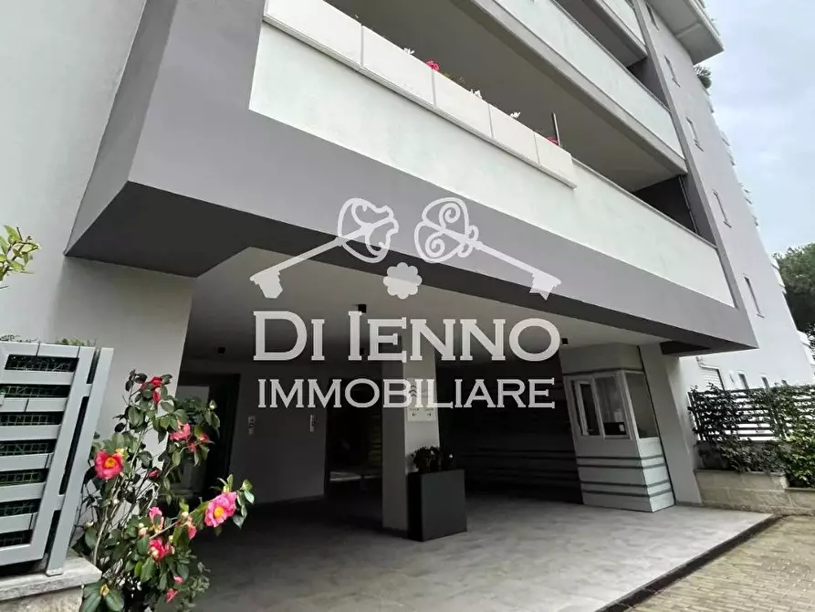 Immagine 3 di Casa trifamiliare in affitto  in Via Vitaliano Brancati a Roma