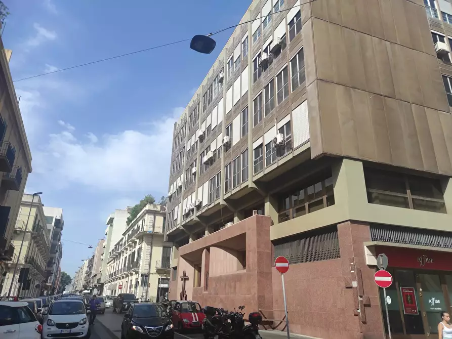 Immagine 2 di Castello in vendita  in Via Dogali 1a a Messina