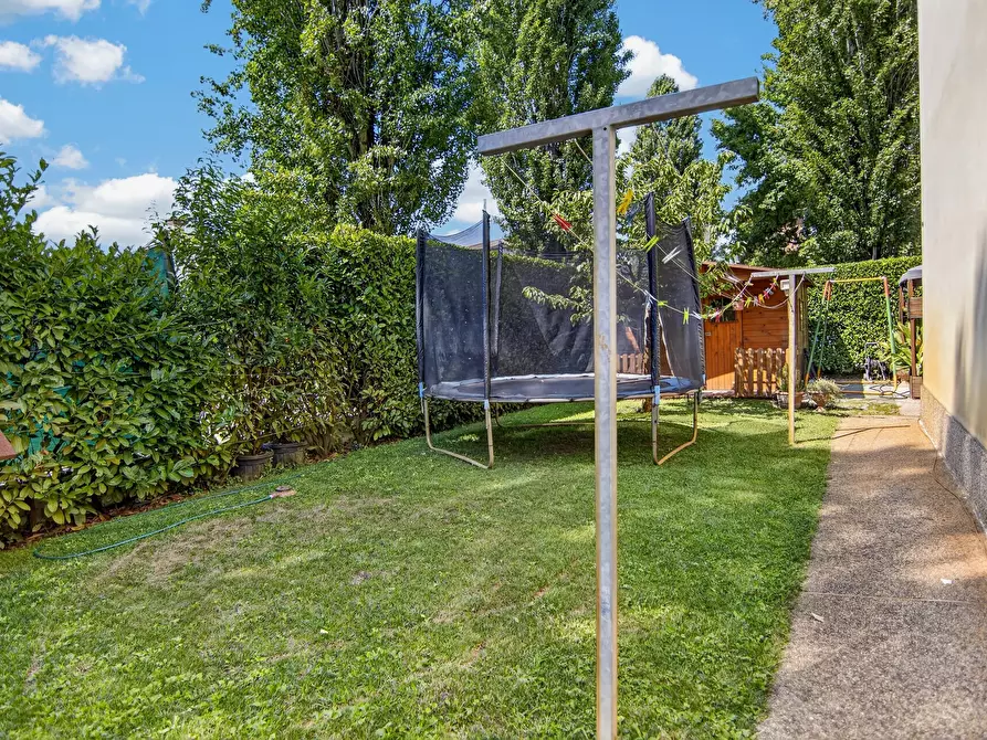 Immagine 6 di Casa trifamiliare in affitto  a Fosso'