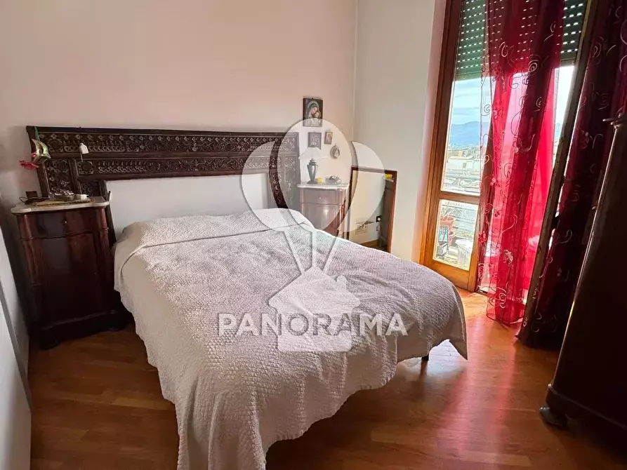 Immagine 10 di Casa trifamiliare in vendita  in Via Edison a Alcamo