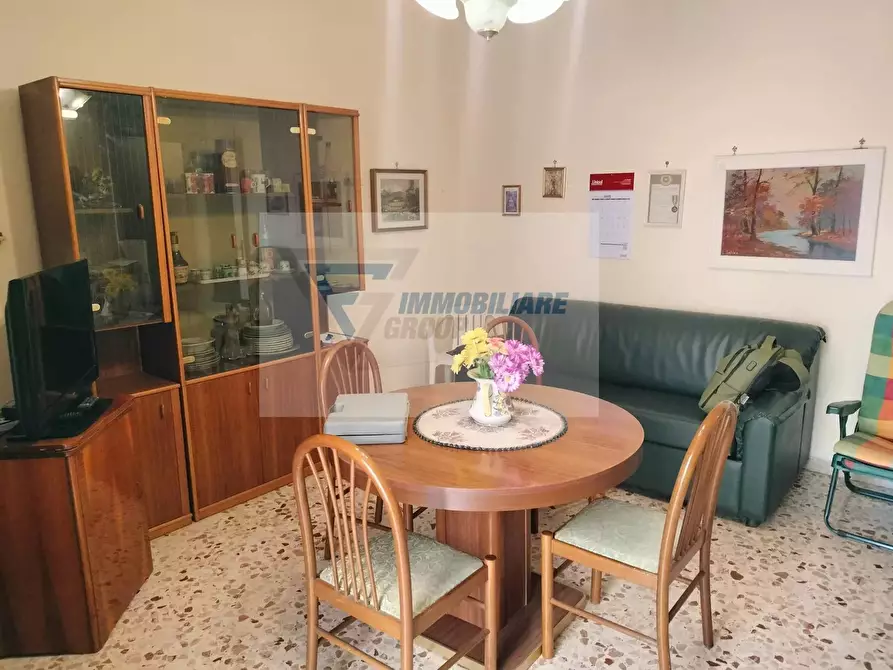 Immagine 1 di Casa trifamiliare in vendita  in Via Costanza Bruno a Siracusa