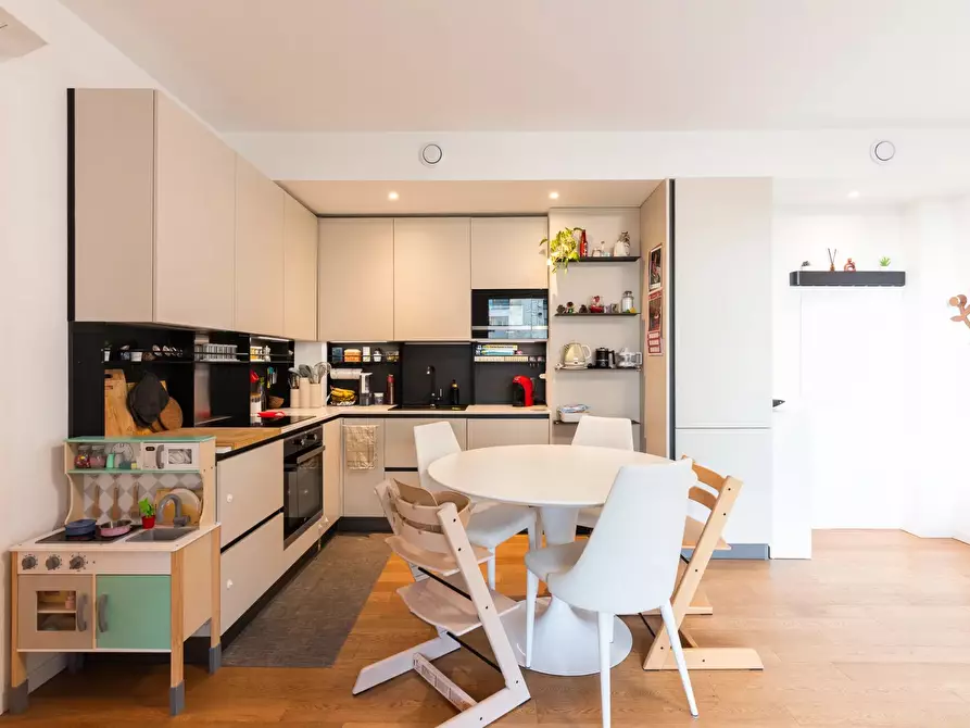 Immagine 5 di Casa trifamiliare in vendita  in Via San Rocco a Segrate