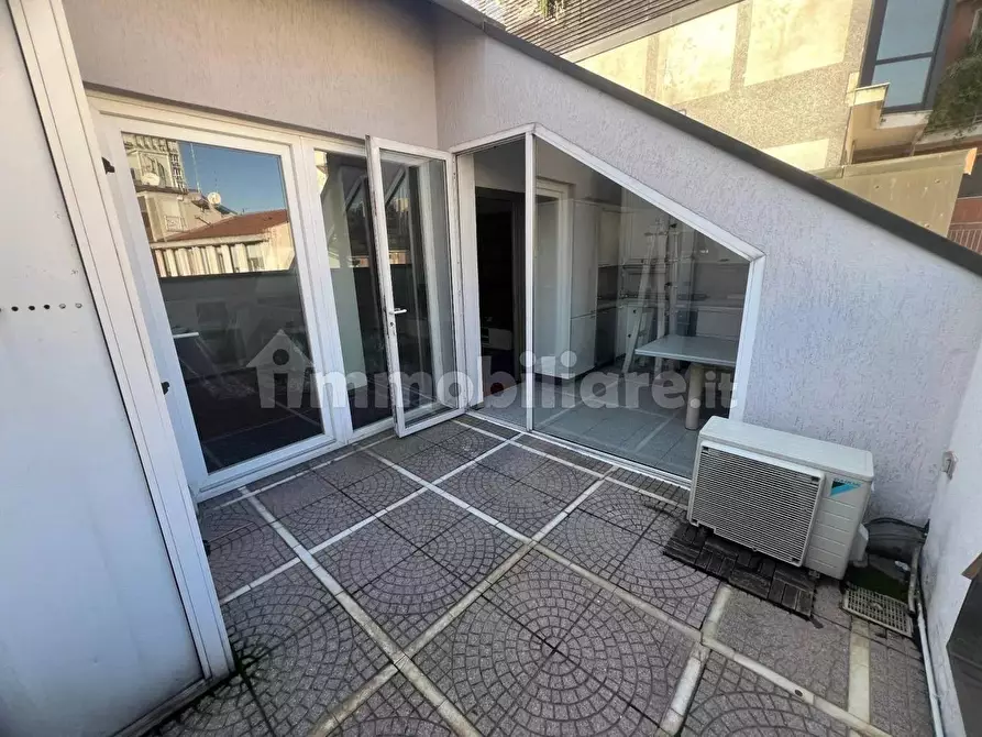 Immagine 3 di Casa trifamiliare in affitto  in Via della Moscova, 10 a Milano