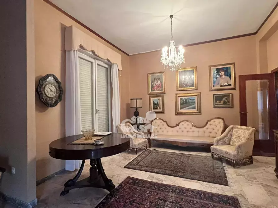 Immagine 2 di Casa trifamiliare in vendita  a Marsala