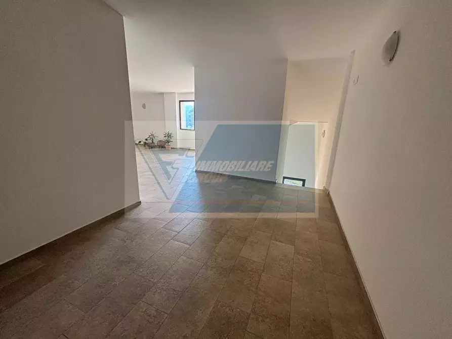 Immagine 10 di Casa trifamiliare in vendita  in Via Monsignor Calogero Lauricella a Siracusa