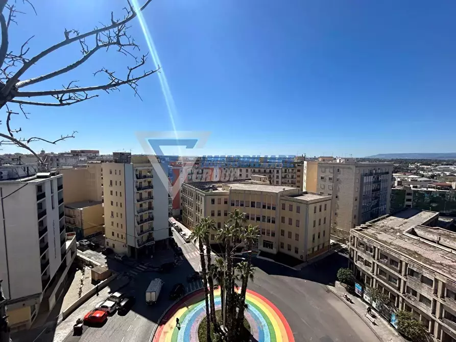 Immagine 6 di Casa trifamiliare in vendita  in piazza della repubblica a Siracusa