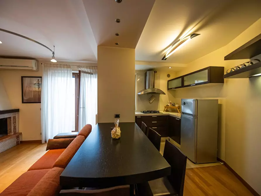 Immagine 13 di Casa trifamiliare in vendita  in Vico XX Vittorio Emanuele.19 a Bari