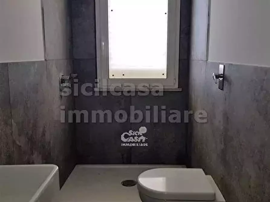 Immagine 1 di Casa trifamiliare in vendita  a Marsala