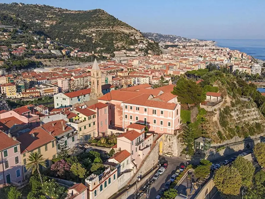 Immagine 2 di Casa trifamiliare in vendita  in Via Giuseppe Garibaldi, 6 a Ventimiglia