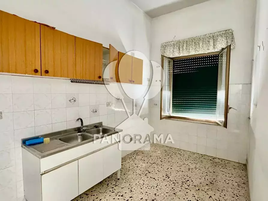 Immagine 4 di Casa trifamiliare in vendita  in Via Principe Amedeo a Balestrate