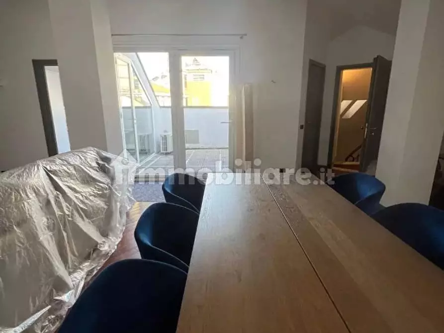 Immagine 14 di Casa trifamiliare in affitto  in Via della Moscova, 10 a Milano