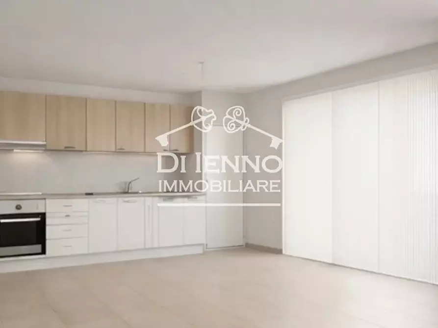 Immagine 1 di Casa trifamiliare in vendita  in Via Amsterdam a Roma