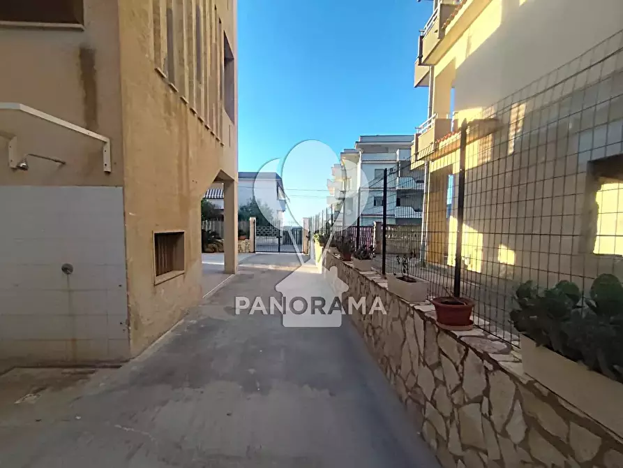 Immagine 30 di Casa trifamiliare in vendita  in Viale di Calatubo a Alcamo