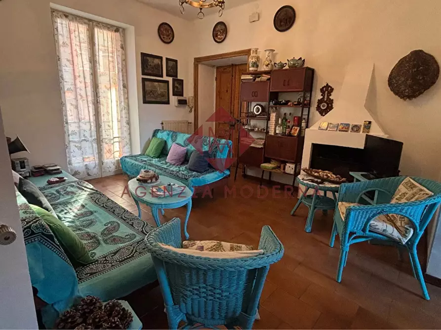 Immagine 3 di Casa trifamiliare in vendita  in Via Ernesto Chiappori, 8 a Ventimiglia