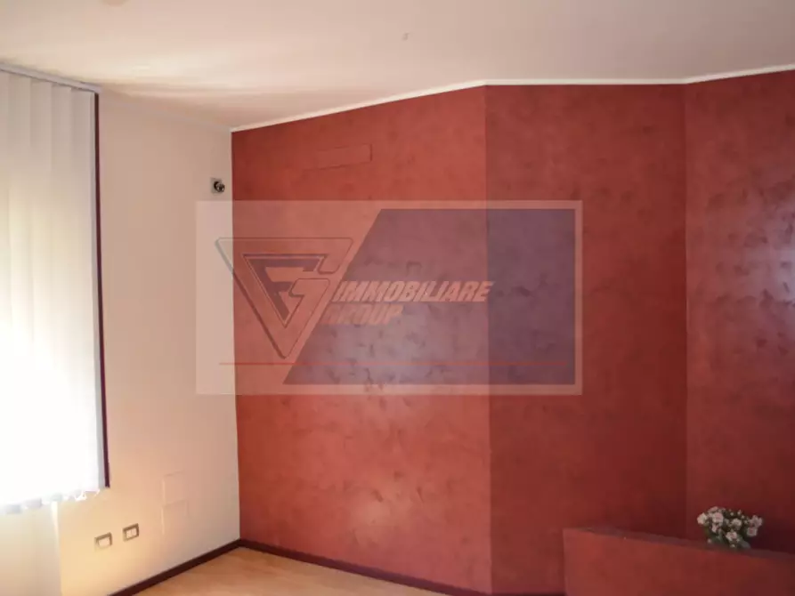 Immagine 8 di Casa trifamiliare in affitto  in Viale Santa Panagia a Siracusa