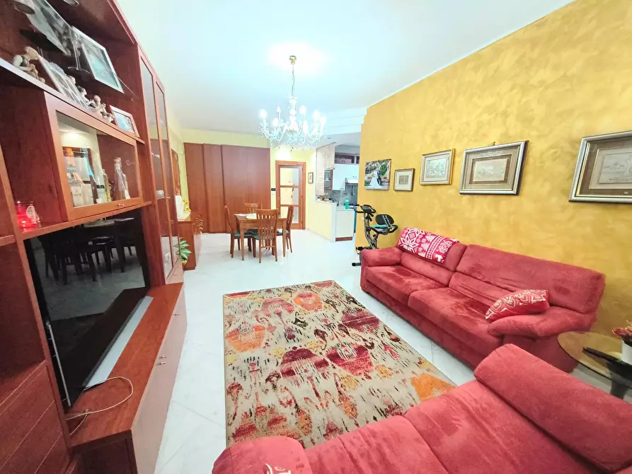 Immagine 3 di Casa trifamiliare in vendita  in Via Giorgio La Pira, 34 a Messina