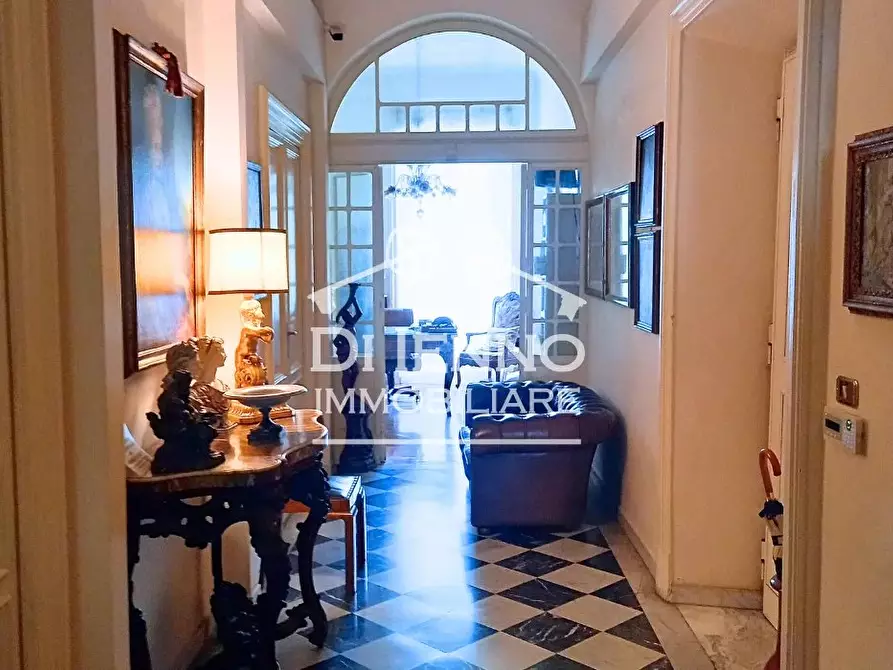 Immagine 6 di Castello in affitto  in Via Arno a Roma